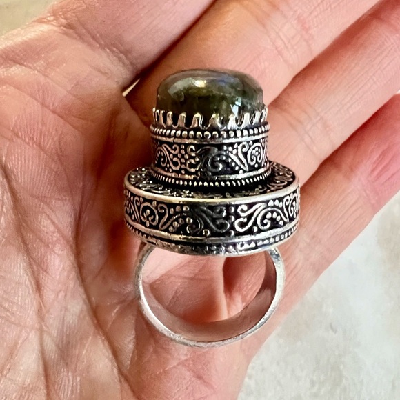 925 OMG INSANE! Blue Flash Labradorite Ornate High Profile Ring 7 - Picture 7 of 12